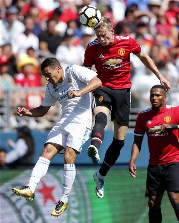 مانشستر يونايتد وريال مدريد في وديتهما الأخيرة
