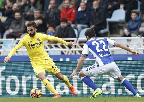  أدريان لوبيز لعب المسوم الماضي معارا لفياريال