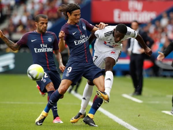 2017-08-05t155047z_249587148_rc13d6155360_rtrmadp_3_soccer-france-psg-ami_reuters
