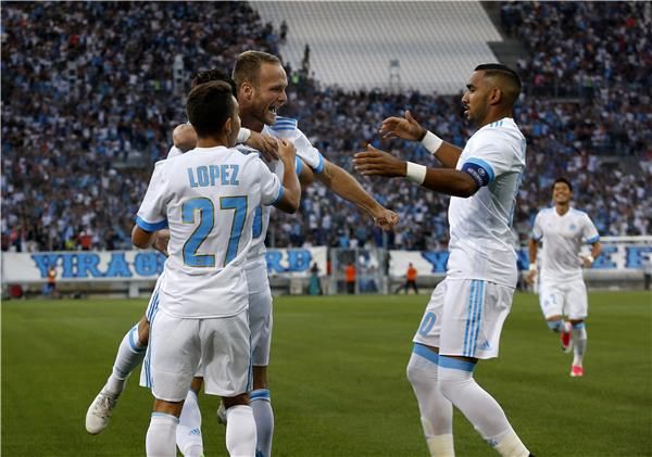 فرحة لاعبي مارسيليا 