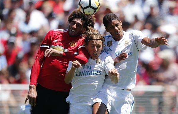 ريال مدريد ومانشستر يونايتد يتحفزان لاقتناص لقب أوروبي جديد