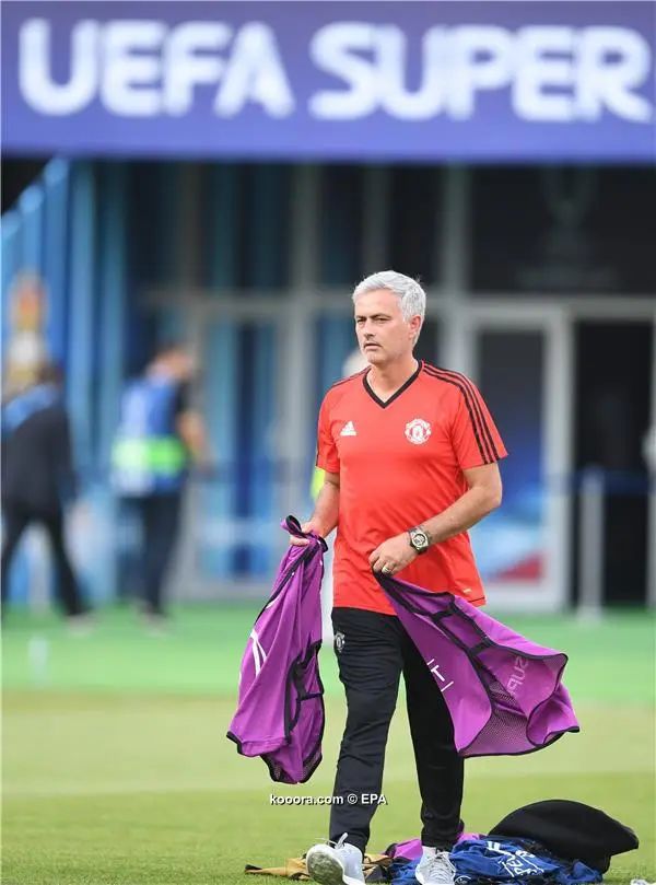 ?i=epa%2fsoccer%2f2017-08%2f2017-08-07%2f2017-08-07-06130249_epa