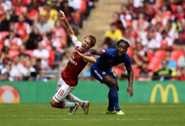 2017-08-06t135213z_272598935_rc153619ef20_rtrmadp_3_soccer-england-che-ars_reuters