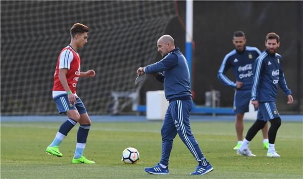 من مران المنتخب الأرجنتيني (أرشيفية)