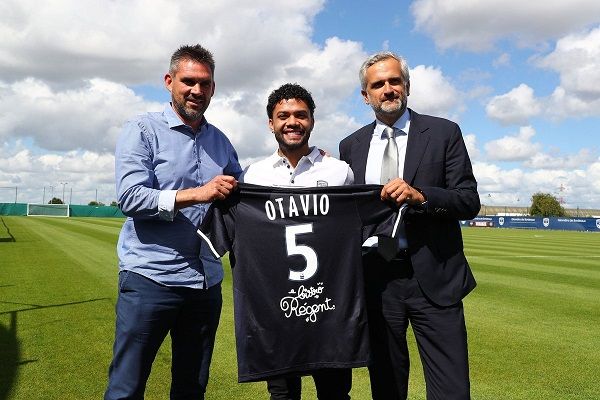 أوتافيو هنريكي سانتوس 