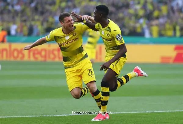 ?i=reuters%2f2017-05-27%2f2017-05-27t202259z_138918179_mt1aci14799230_rtrmadp_3_soccer-germany-cup-final_reuters