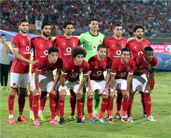 لاعبو الأهلي