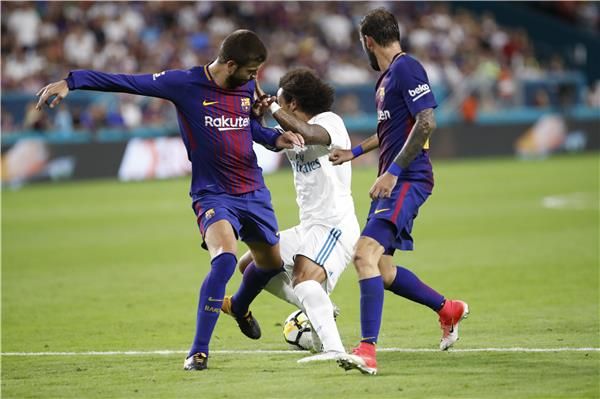 كلاسيكو سابق بين الفريقين