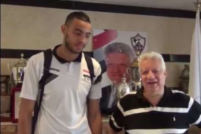 مرتضي منصور ولاعب الطائرة محمد محسن