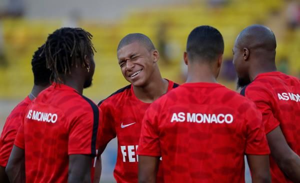 لاعبو موناكو 