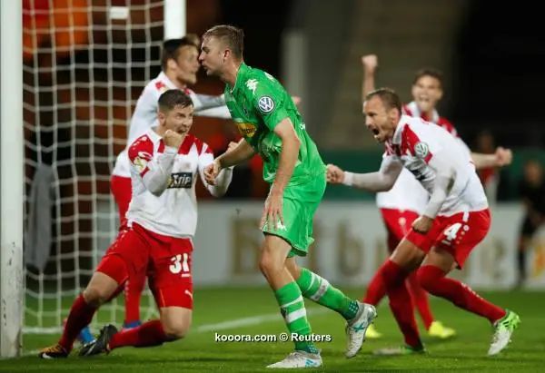 ?i=reuters%2f2017-08-11%2f2017-08-11t202048z_1931793737_rc1cb6fa6050_rtrmadp_3_soccer-germany-cup-round-1_reuters