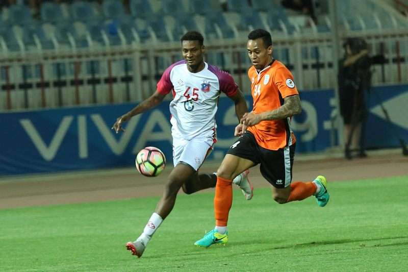 ليما في صراع مع سعيد