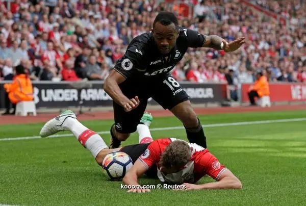 ?i=reuters%2f2017-08-12%2f2017-08-12t150359z_386186278_rc14269259d0_rtrmadp_3_soccer-england-sou-swa_reuters