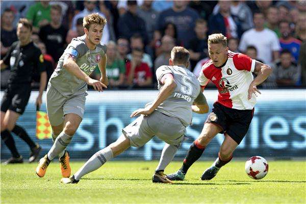 جانب من مباراة فينورد وتفينتي أنشخيده