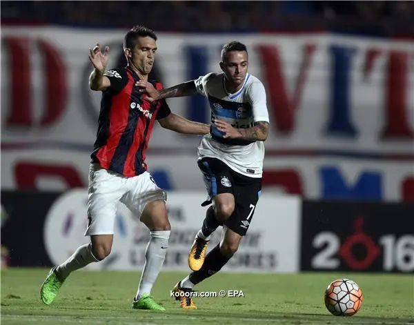 ?i=epa%2fsoccer%2f2016-03%2f2016-03-16%2f2016-03-16-05213640_epa