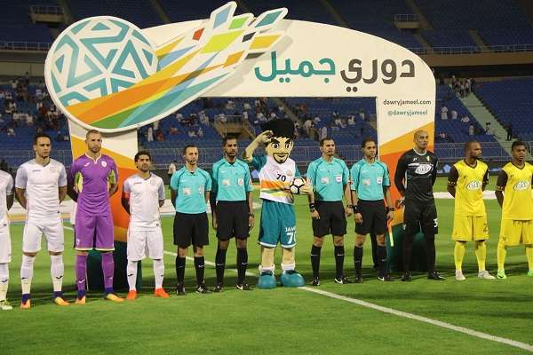 الجزائري عزّ الدين دوخة والتونسي بن مصطفى