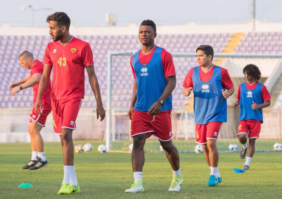 جانب من تدريبات نادي القادسية