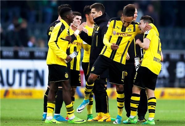 لاعبو دورتموند