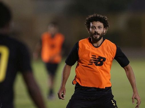 حسام غالي في تدريبات النصر