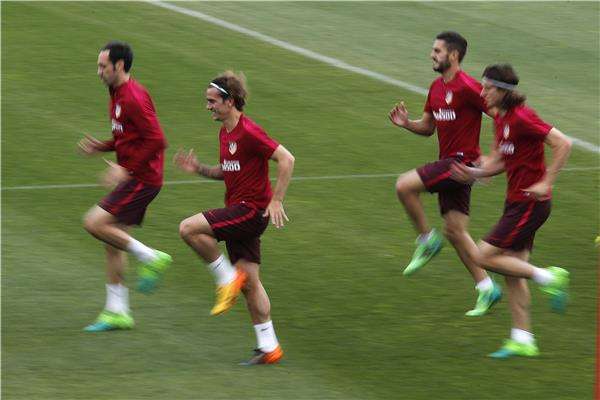 لويس في تدريبات أتلتيكو مدريد - أرشيفية