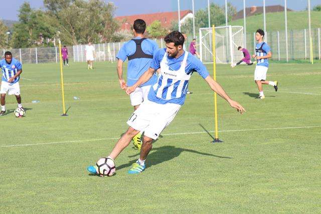 العراقي سعد ناطق