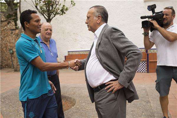 كارلوس باكا