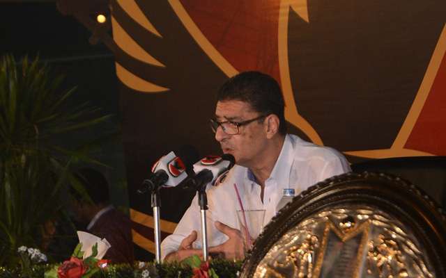 محمود طاهر خلال الندوة