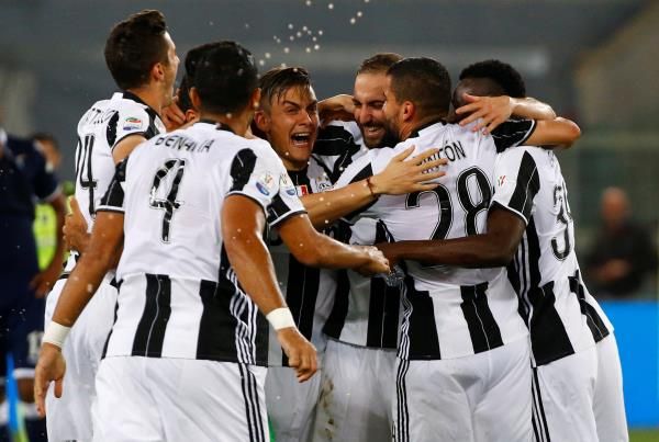 لاعبو يوفنتوس - أرشيفية