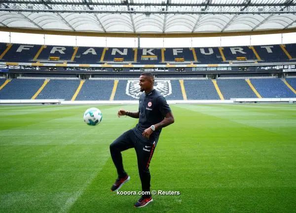 ?i=reuters%2f2017-08-18%2f2017-08-18t141924z_1748516664_rc1fba762670_rtrmadp_3_soccer-germany_reuters