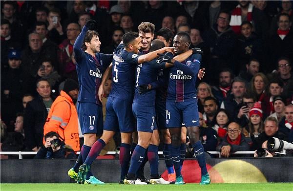 لاعبو باريس سان جيرمان