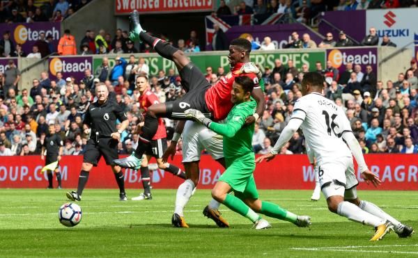 2017-08-19t122730z_47511190_rc116ab66f10_rtrmadp_3_soccer-england-swa-mun_reuters