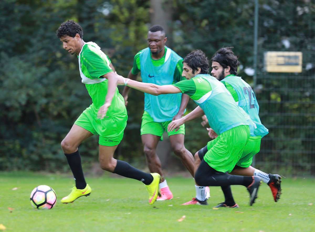 جانب من تدريبات فريق الأهلي في هولندا