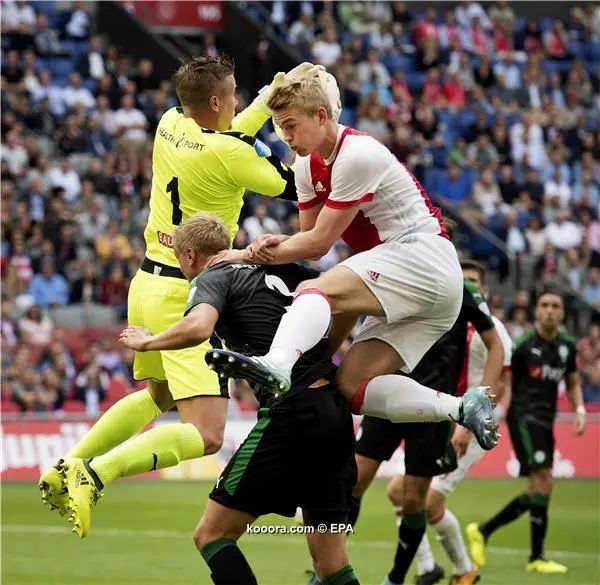 ?i=epa%2fsoccer%2f2017-08%2f2017-08-20%2f2017-08-20-06153009_epa