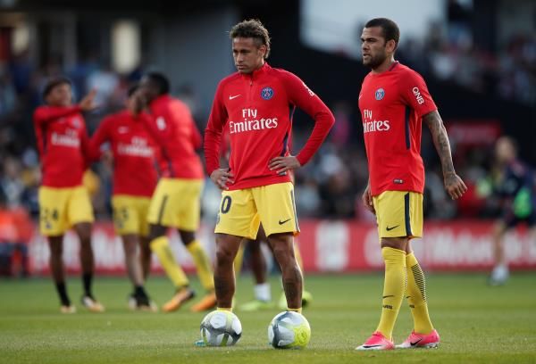 ألفيس ونيمار مع سان جيرمان