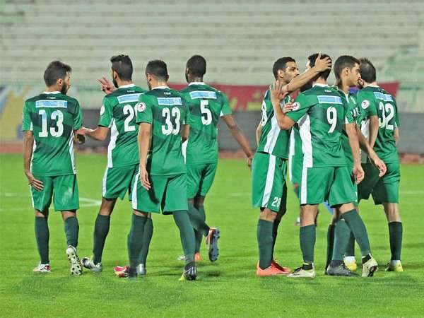 لاعبو العربي