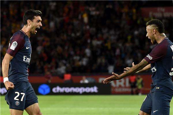 نيمار يتألق مع باريس سان جيرمان