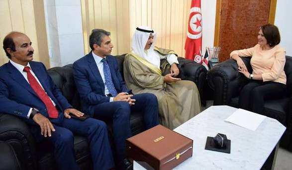 من استقبال وزيرة الرياضة التونسية لرئيس الاتحاد العربي للتنس
