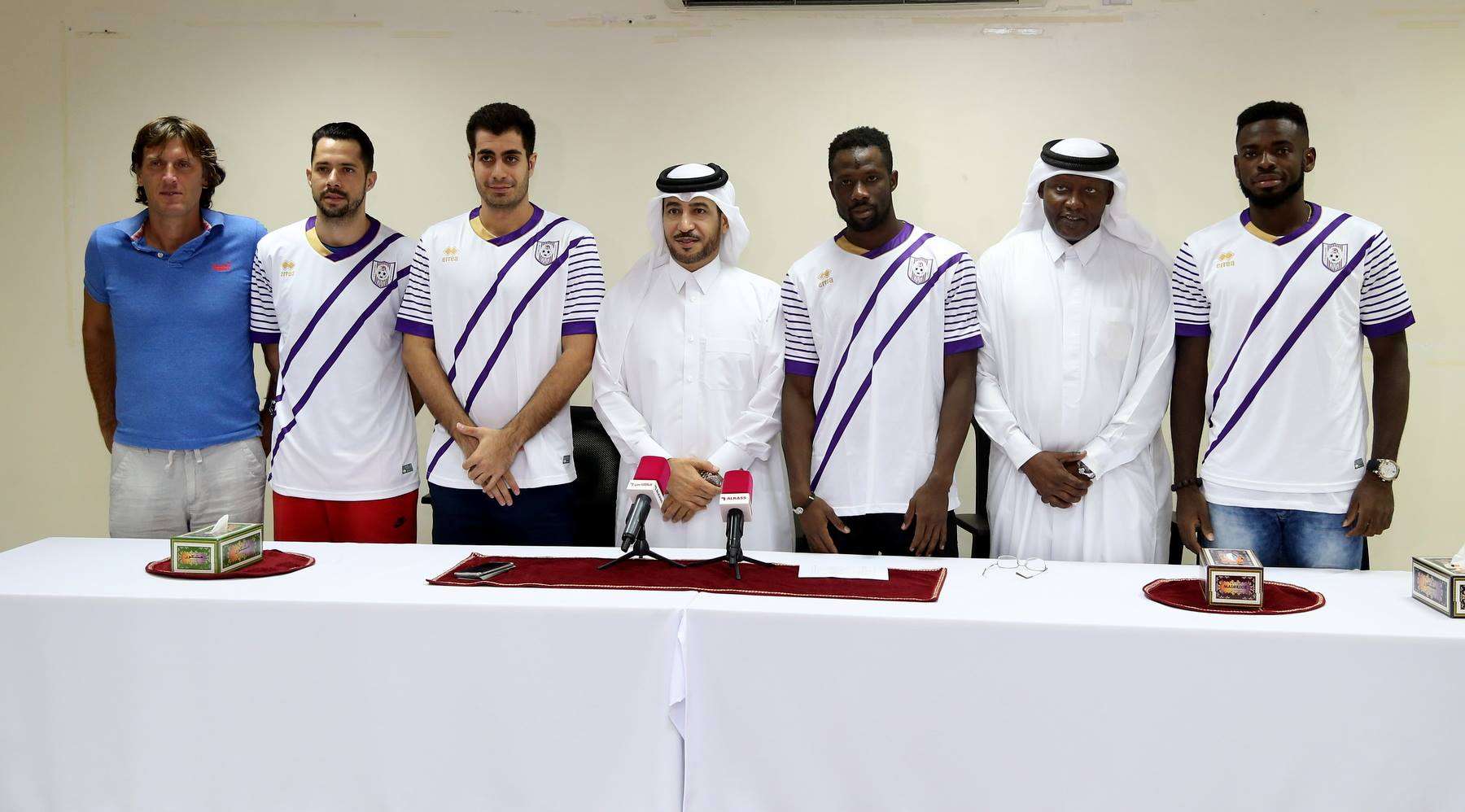 من مؤتمر تقديم اللاعبين