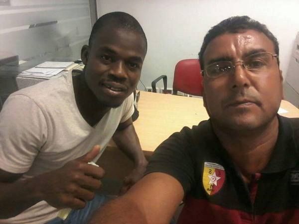 باسيرو بامبا بعد توقيع العقد الجديد