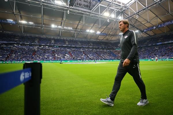 رالف هازنهاتل