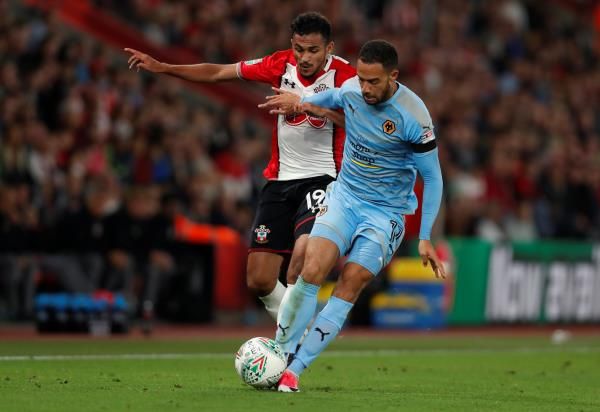 جانب من لقاء ساوثهامبتون وولفرهامبتون