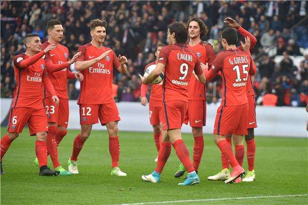 لاعبو باريس سان جيرمان