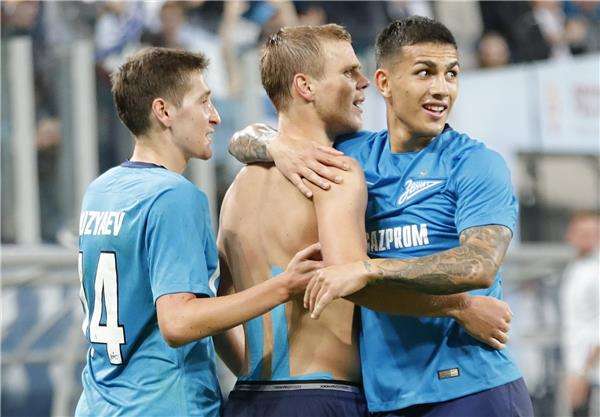 فرحة لاعبي زينيت