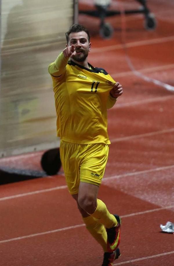  أحمد زريق