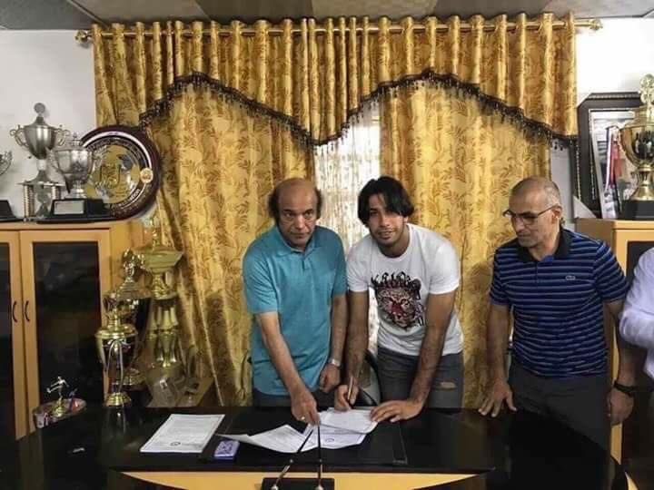 جلال حسن خلال التوقيع