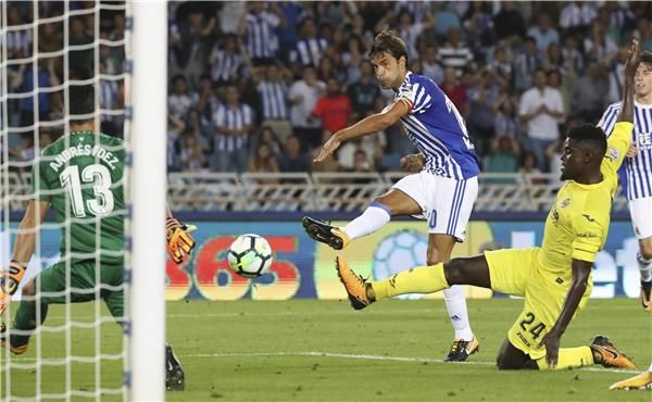 لقطة من مباراة فياريال وريال سوسيداد