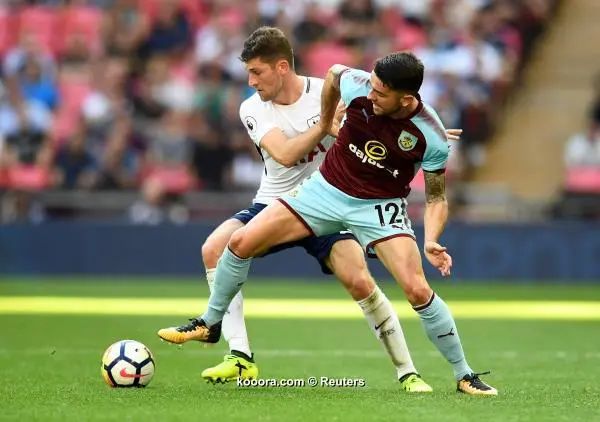 ?i=reuters%2f2017-08-27%2f2017-08-27t165031z_615951171_rc17b3e43200_rtrmadp_3_soccer-england-tot-bur_reuters