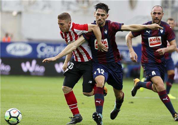 أتلتيك يحقق فوزه الأول بالليجا 