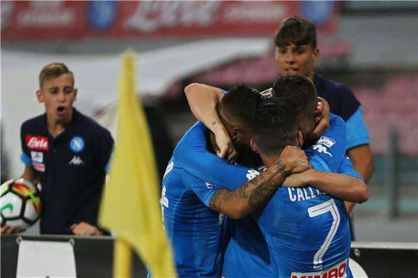 فرحة لاعبي نابولي