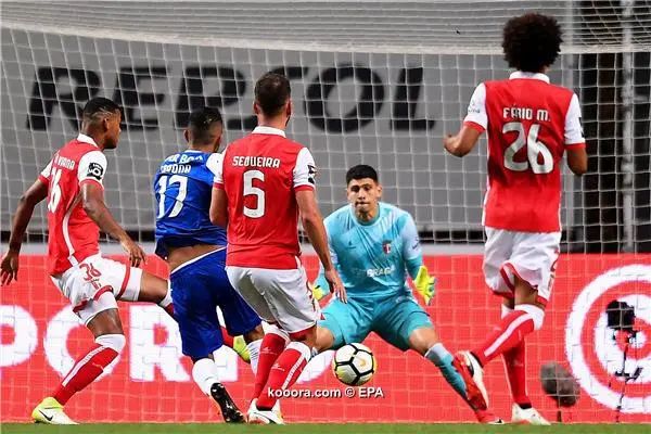 ?i=epa%2fsoccer%2f2017-08%2f2017-08-27%2f2017-08-27-06167439_epa